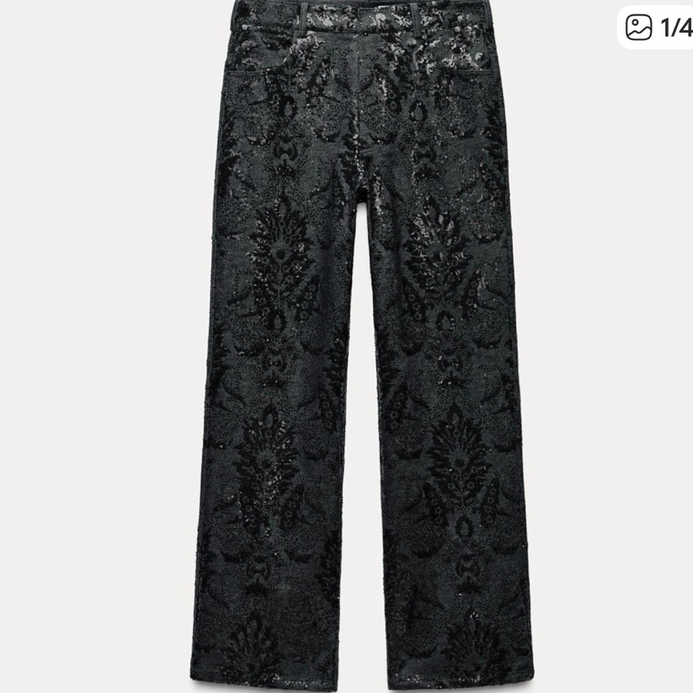 ZARA BLACK COLLECTION
STRAIGHT MID-WAIST SEQUIN JEANS.